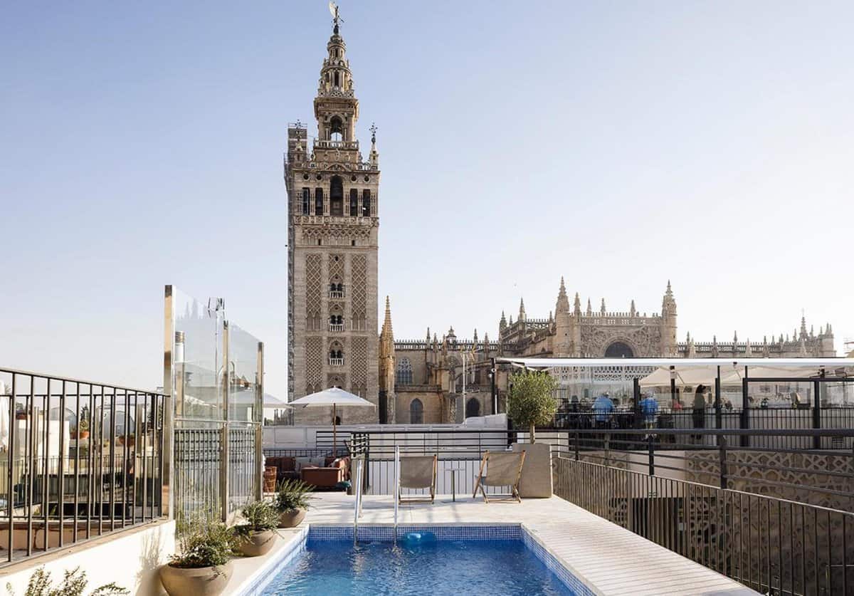 donde alojarse en sevilla