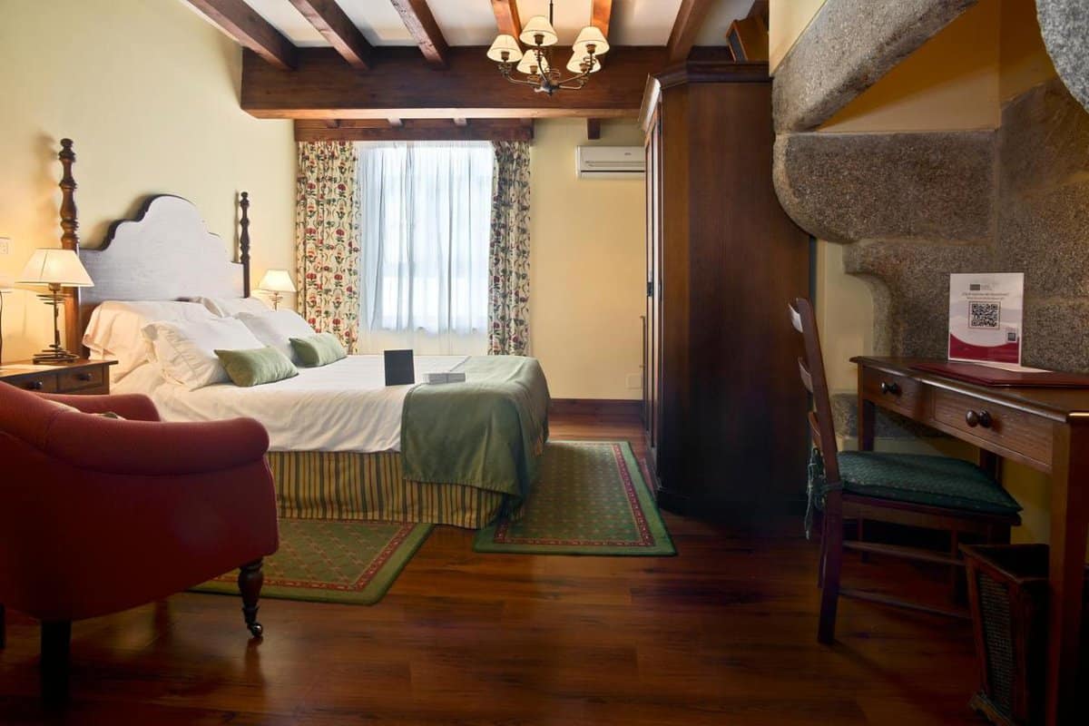 donde dormir en santiago de compostela