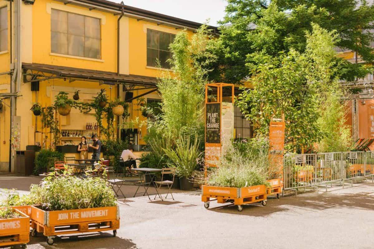 hotel albergue casaBASE en milan