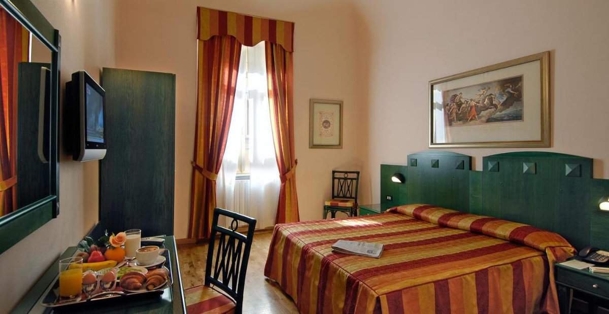 hoteles en pisa