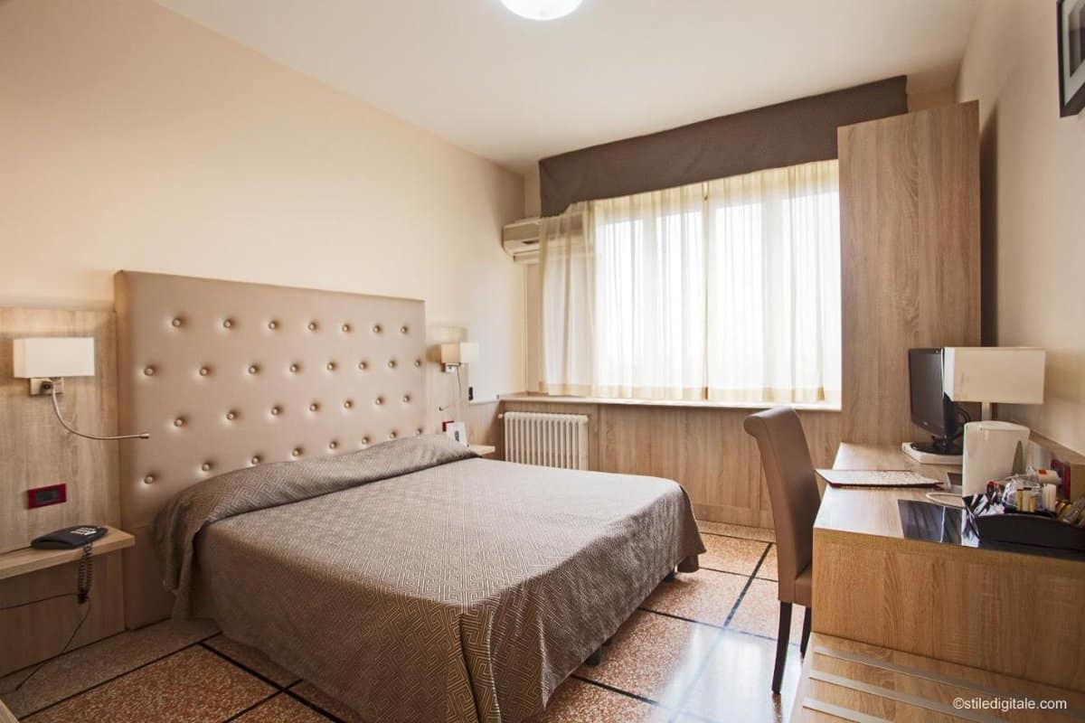 donde dormir en pisa
