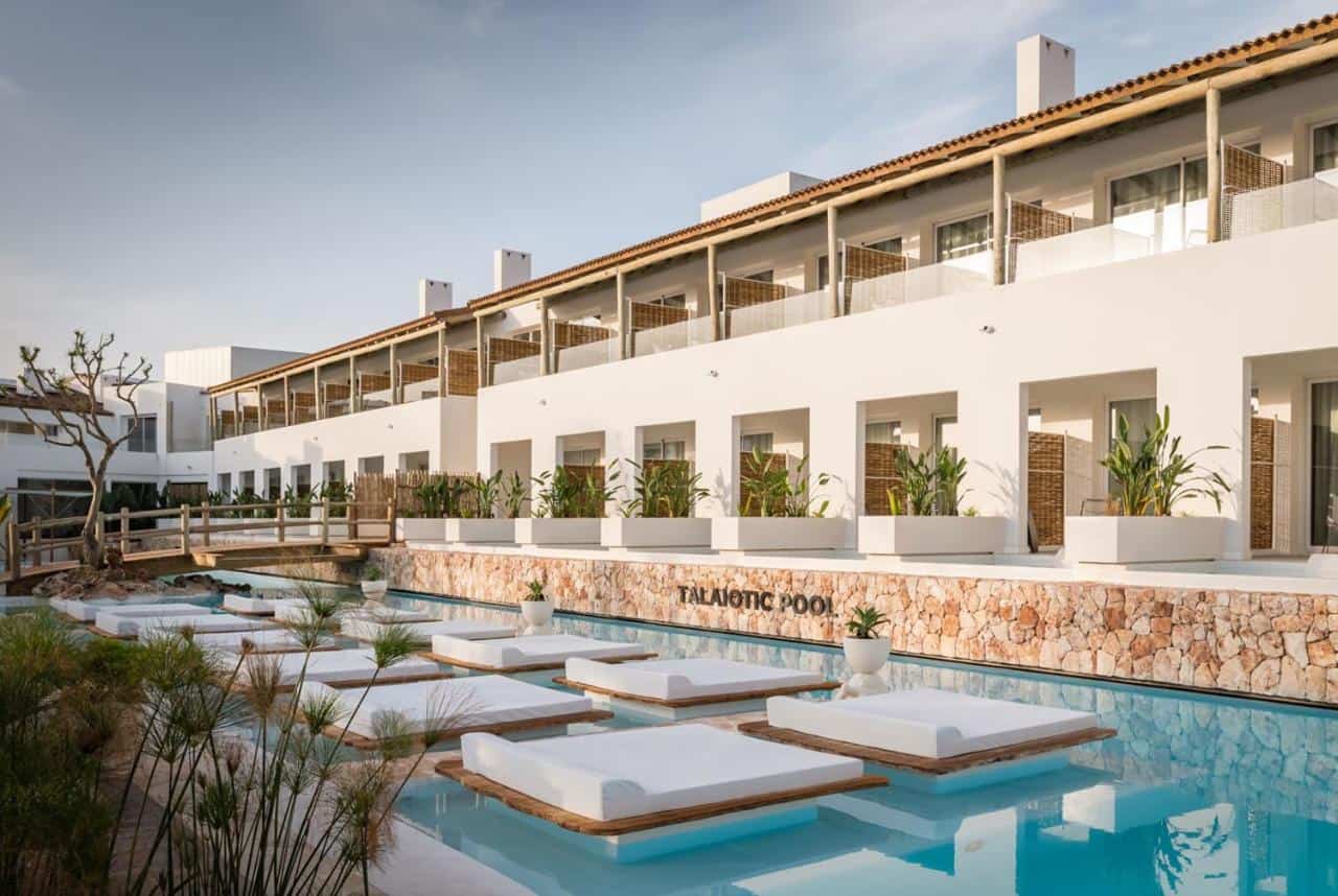 hoteles-a-pie-de-playa-en-españa