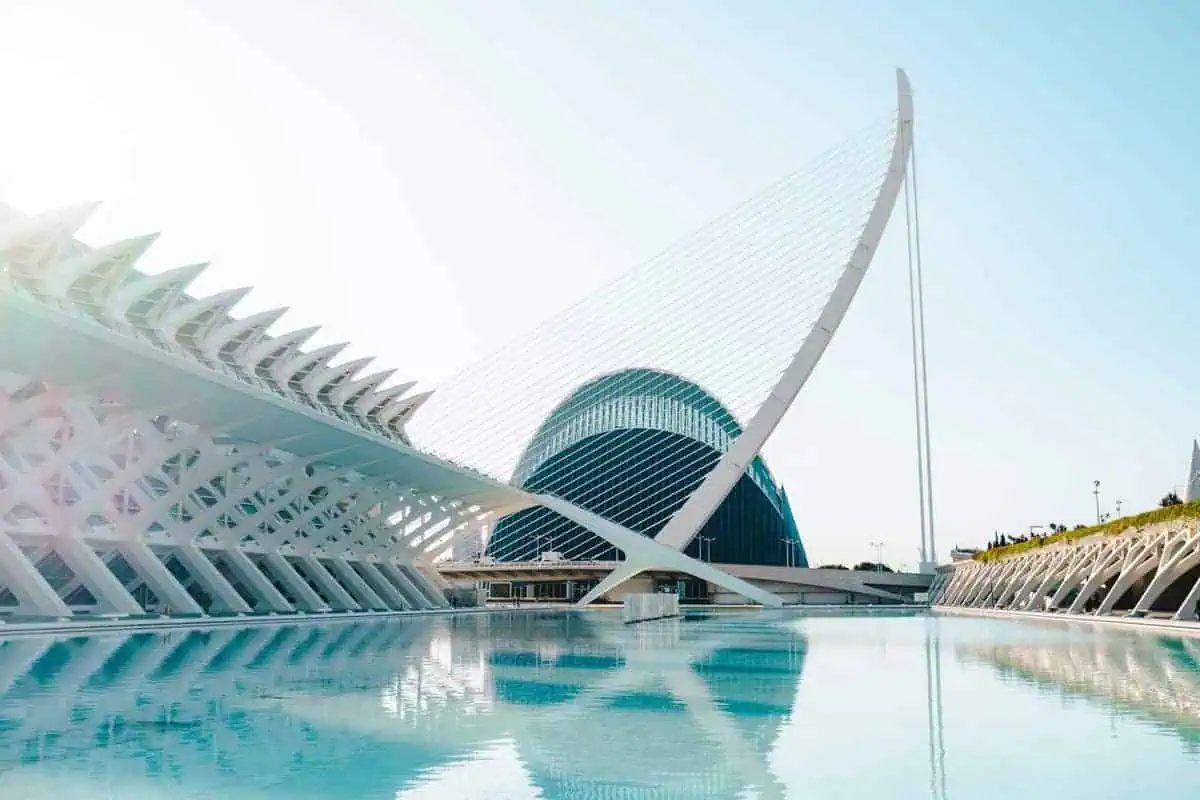 Cómo llegar a la Ciudad de las Artes y las Ciencias Valencia